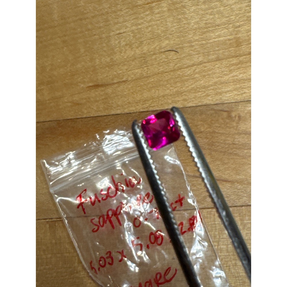 2.20ctw Fuchsia Pink Sapphire Matching Set 3 Square Cushion Loose Gemstones - Picture 6 of 7